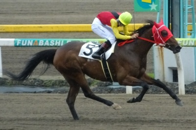 仲野光馬騎手初勝利