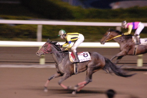 １０Ｒアーバンステージ卯月賞