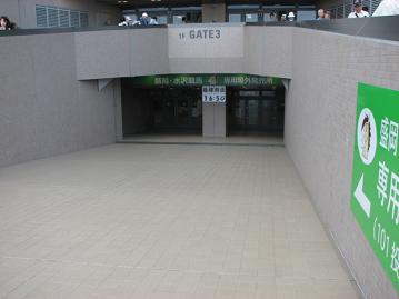 １０１号投票所入口