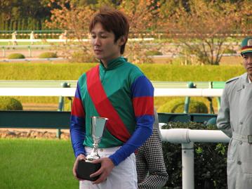 トップです、赤岡修次！！