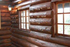 愛のログハウス内部